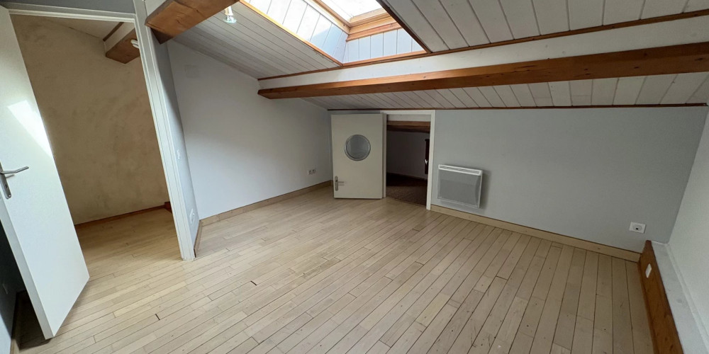 appartement à STE FOY LA GRANDE (33220)